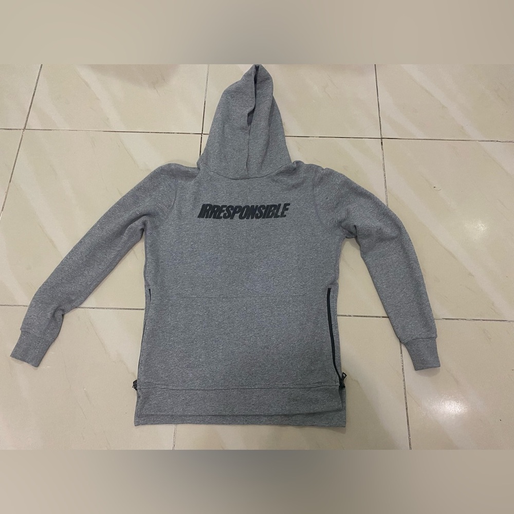 John Elliott Mens Hooded Sweatshirt Villain Gray Kevin Hart Irresponsible Small.